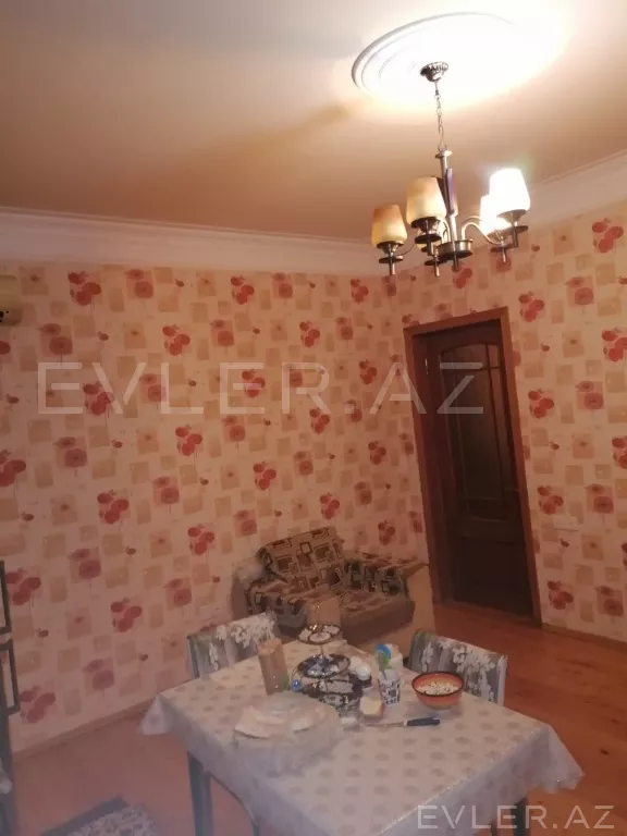 Satılır, həyət evi/villa