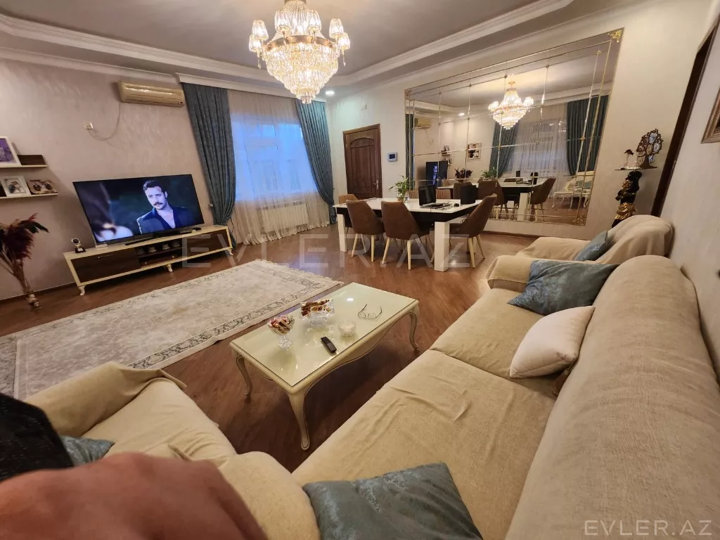 Satılır, həyət evi/villa