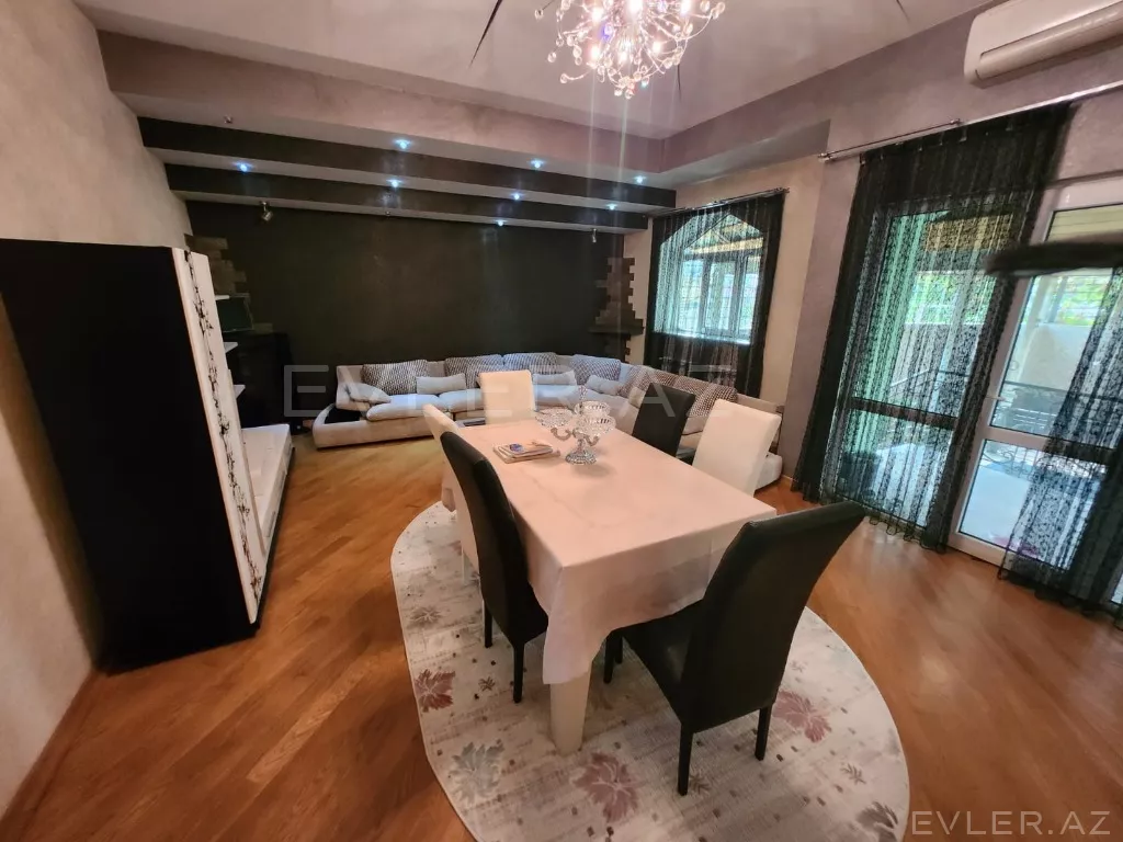 Satılır, həyət evi/villa