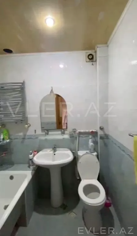 Satılır, köhnə tikili