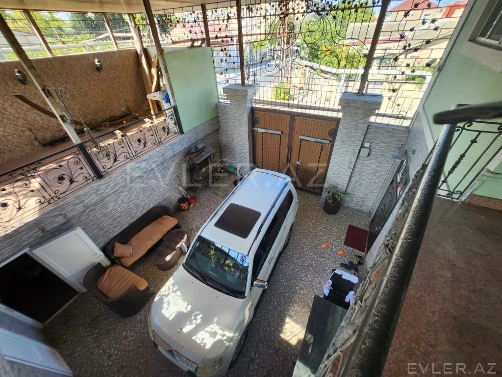 Satılır, həyət evi/villa