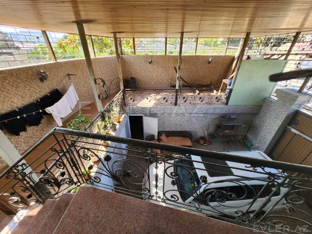 Satılır, həyət evi/villa