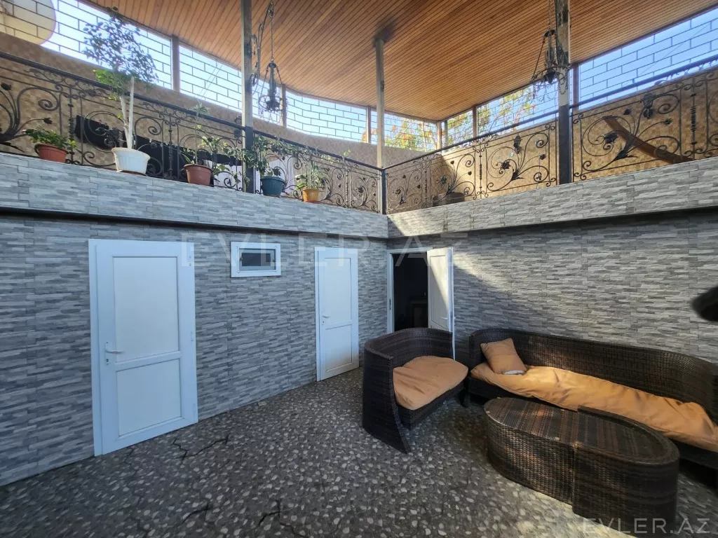 Satılır, həyət evi/villa