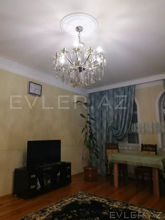 Satılır, həyət evi/villa