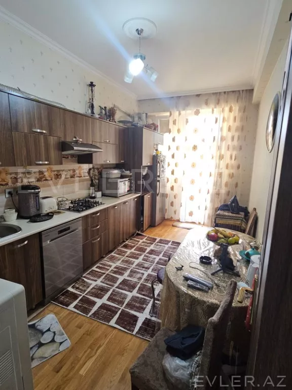 Satılır, yeni tikili