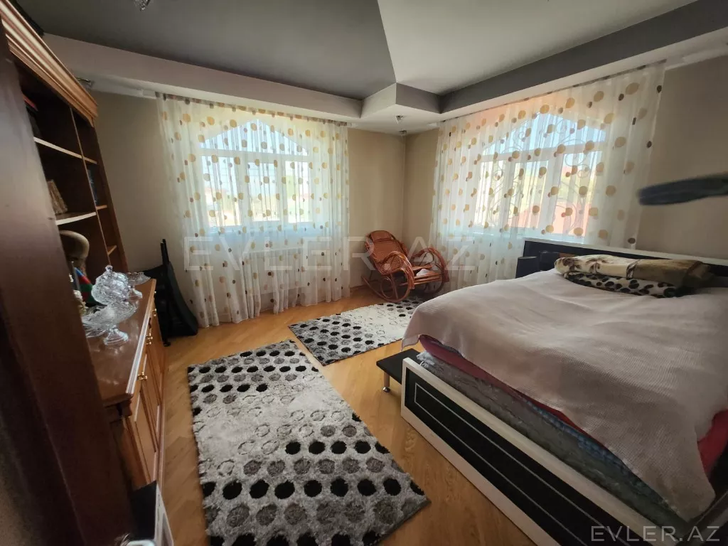 Satılır, həyət evi/villa
