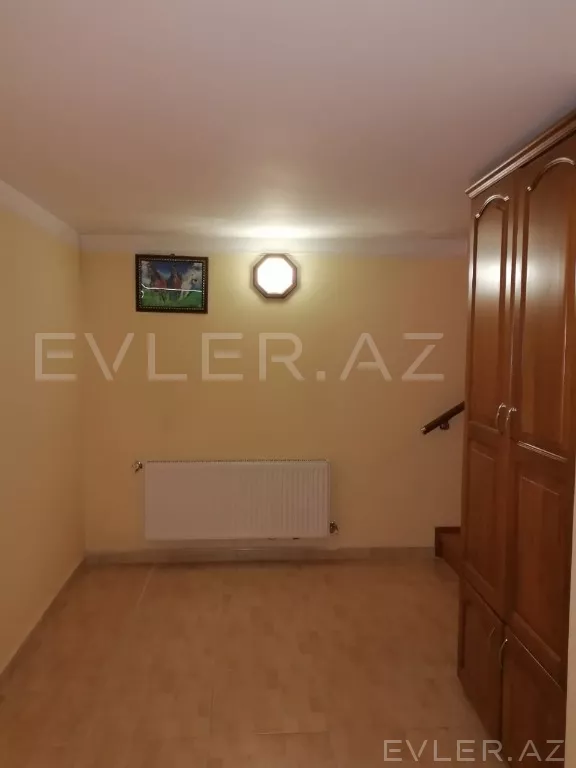 Satılır, həyət evi/villa