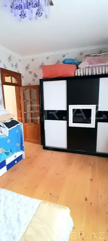 Satılır, həyət evi/villa