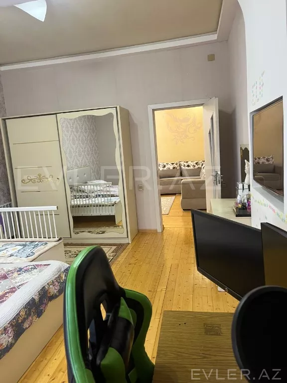 Satılır, həyət evi/villa