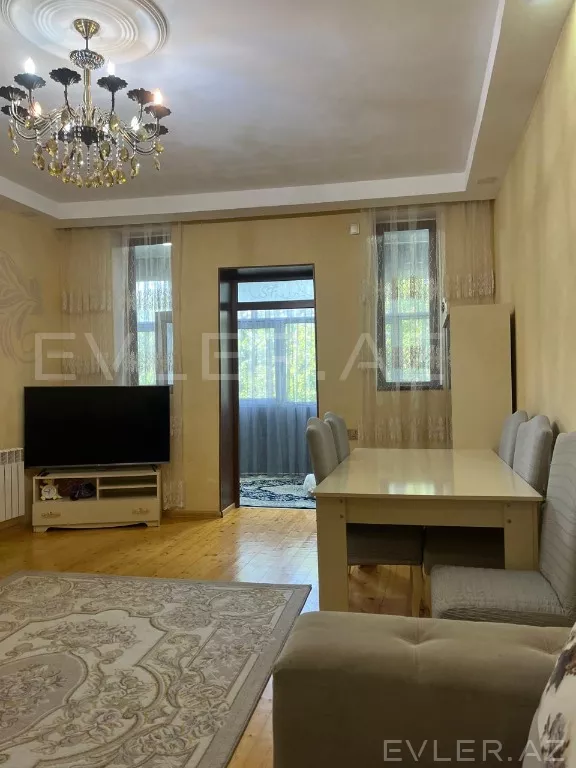 Satılır, həyət evi/villa