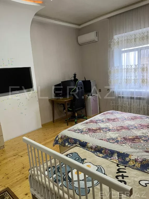 Satılır, həyət evi/villa