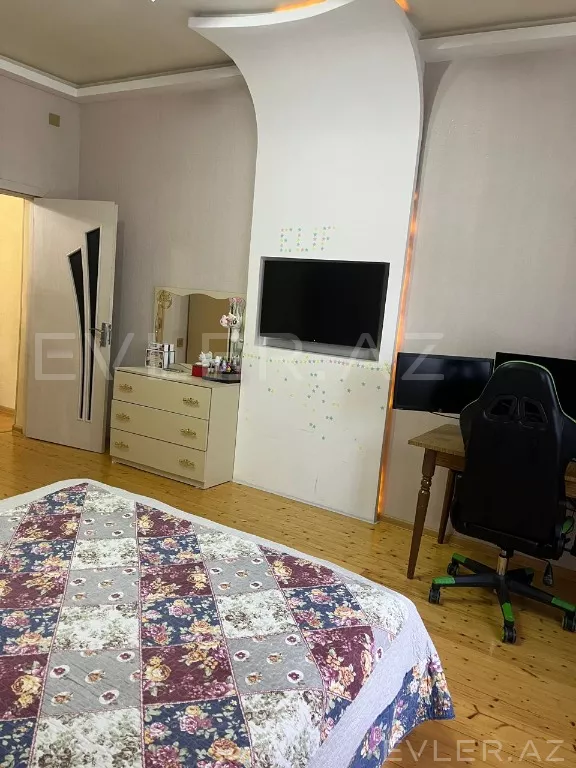Satılır, həyət evi/villa