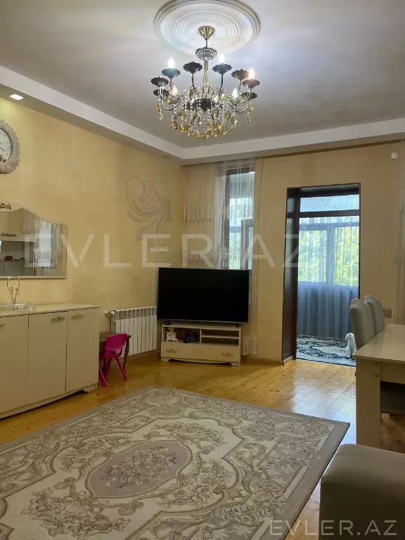 Satılır, həyət evi/villa