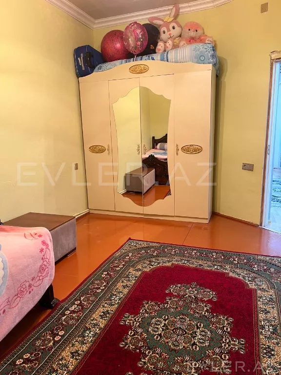 Satılır, həyət evi/villa