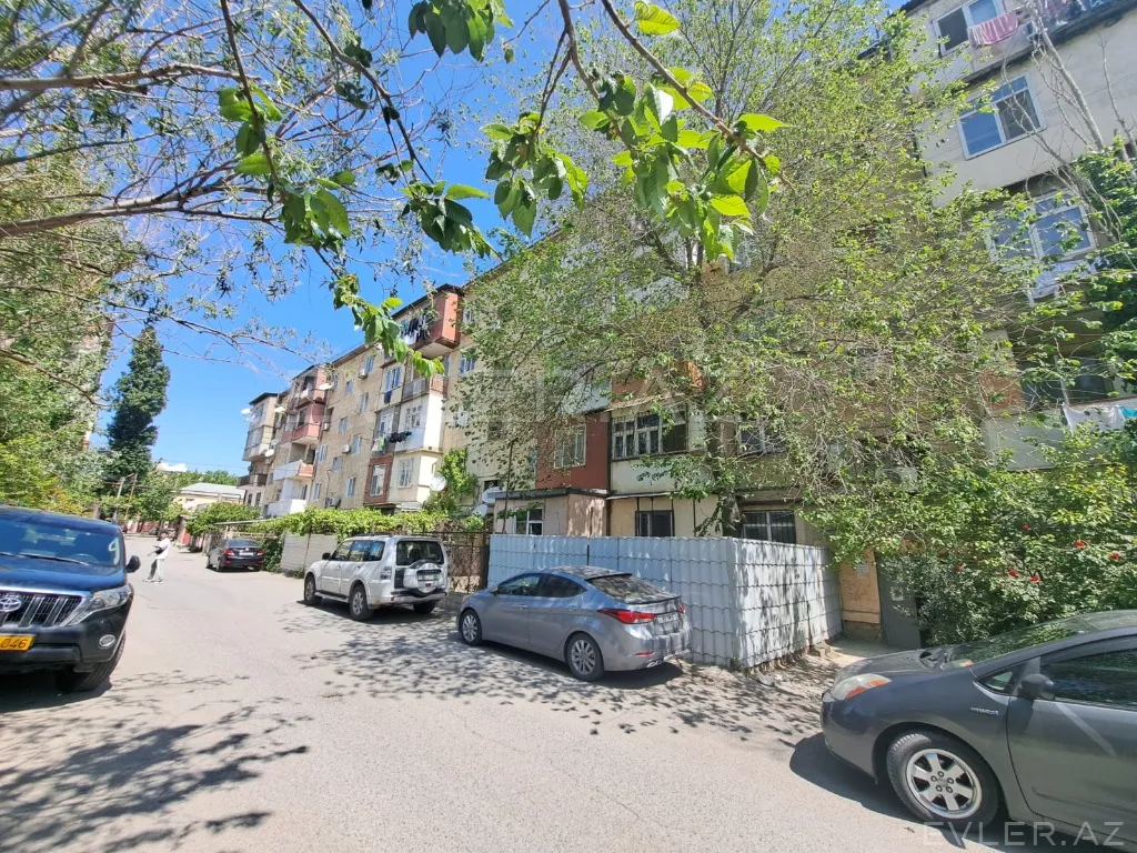 Satılır, köhnə tikili