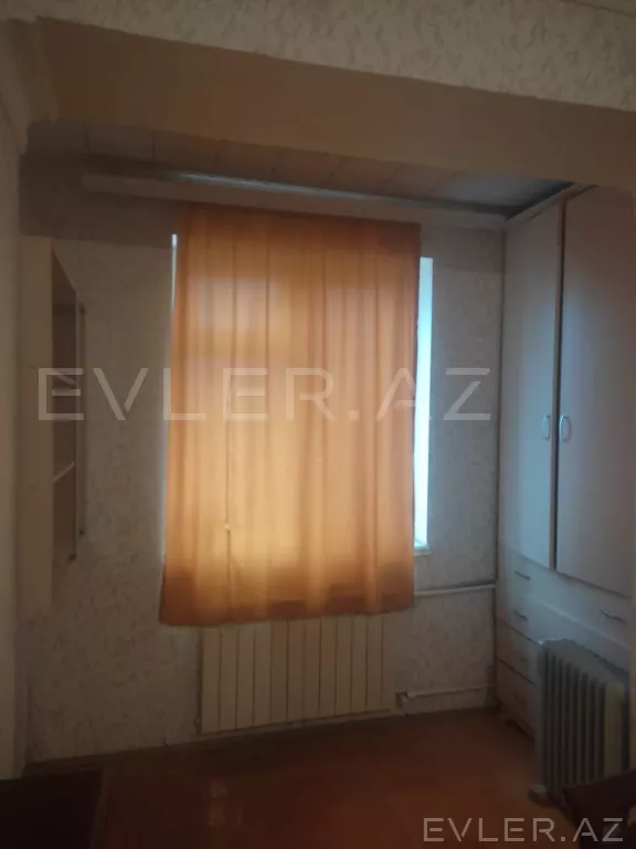 Satılır, köhnə tikili