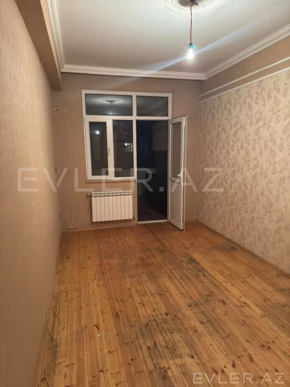 Satılır, köhnə tikili