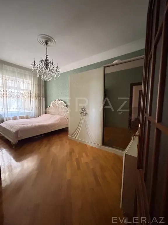 Satılır, həyət evi/villa