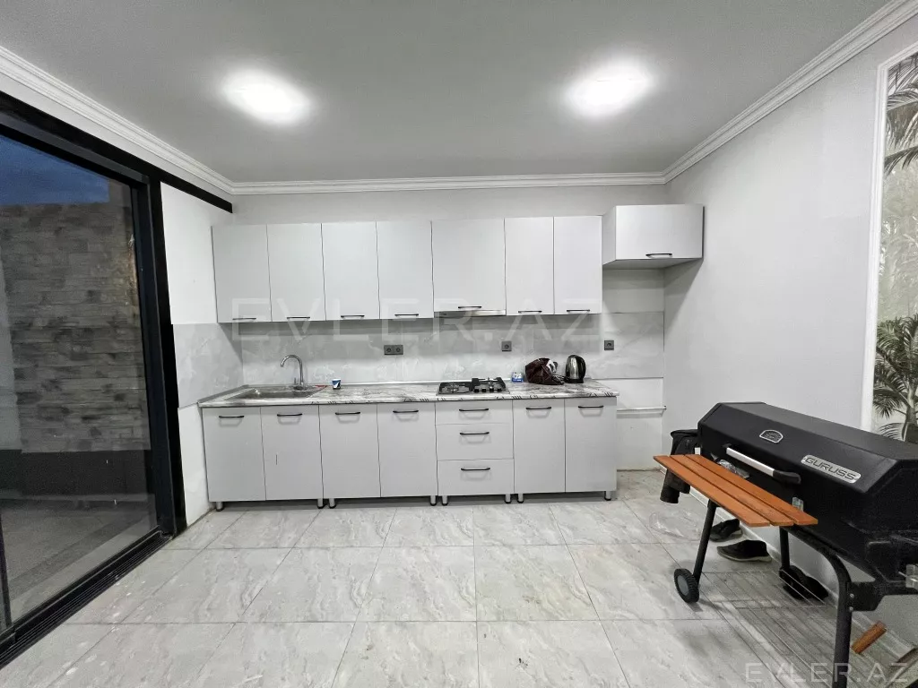 Satılır, həyət evi/villa