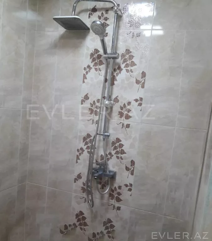 Satılır, köhnə tikili