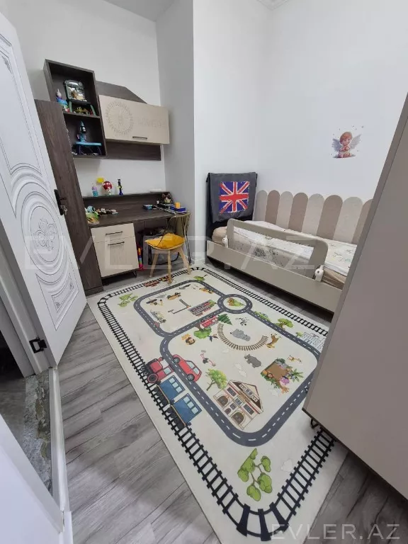 Satılır, yeni tikili