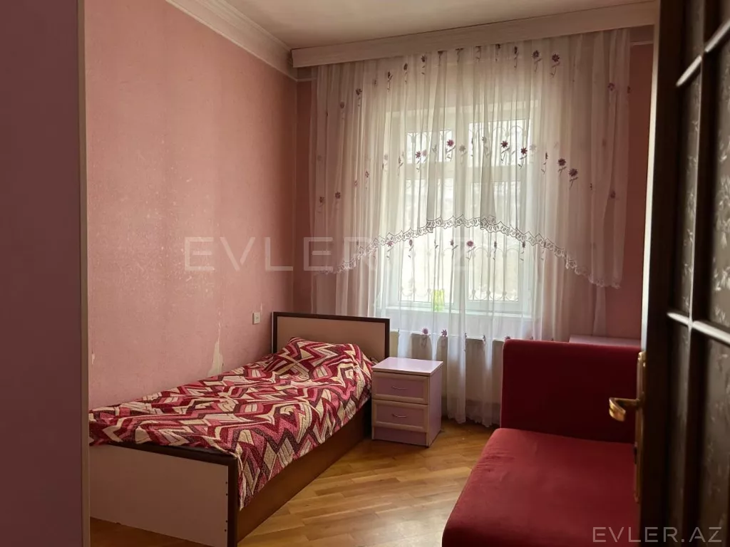 Satılır, həyət evi/villa