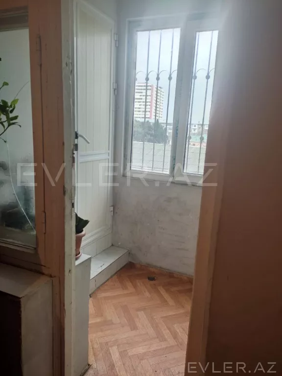 Satılır, köhnə tikili