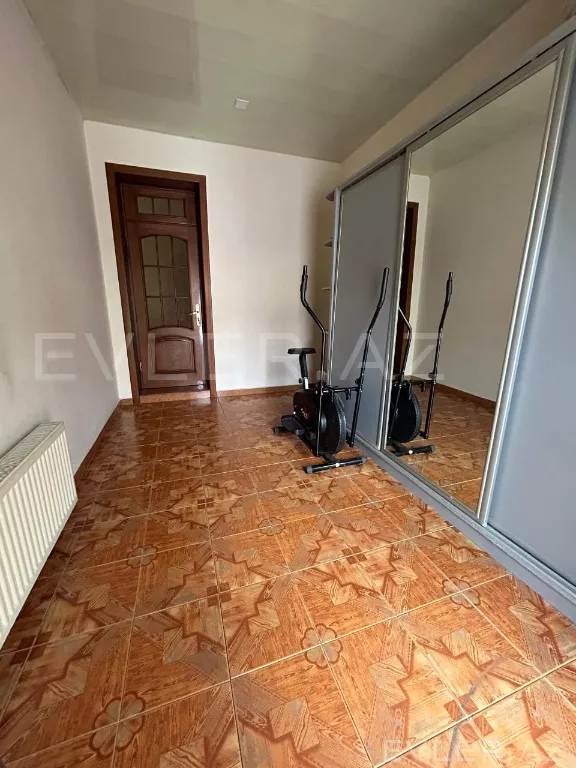 Satılır, həyət evi/villa
