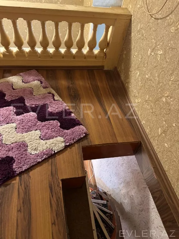 Aylıq, köhnə tikili