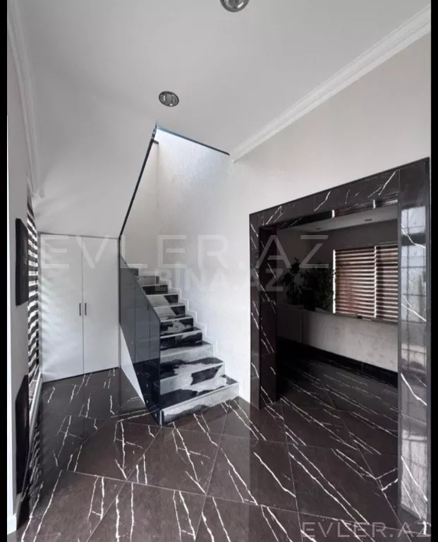 Satılır, həyət evi/villa