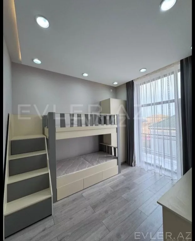 Satılır, həyət evi/villa