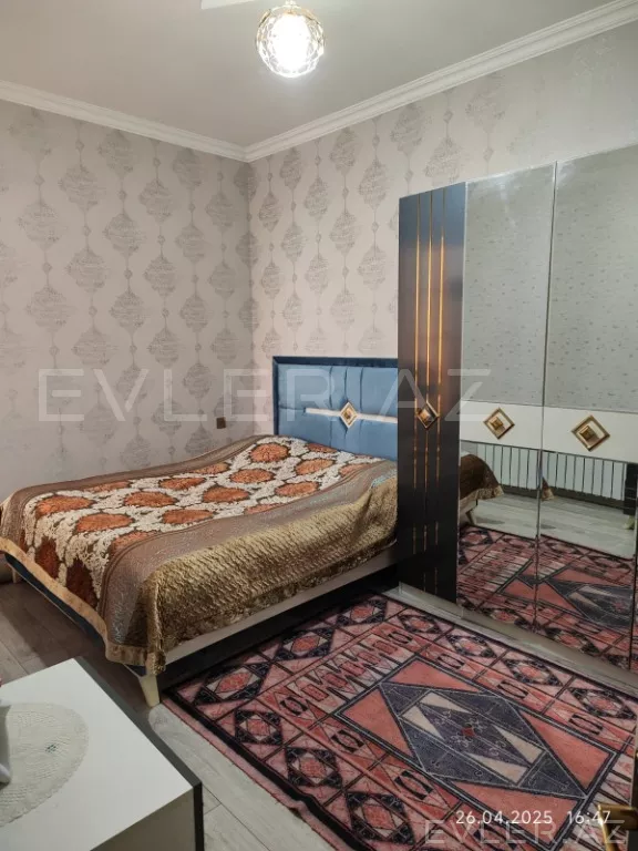 Satılır, həyət evi/villa