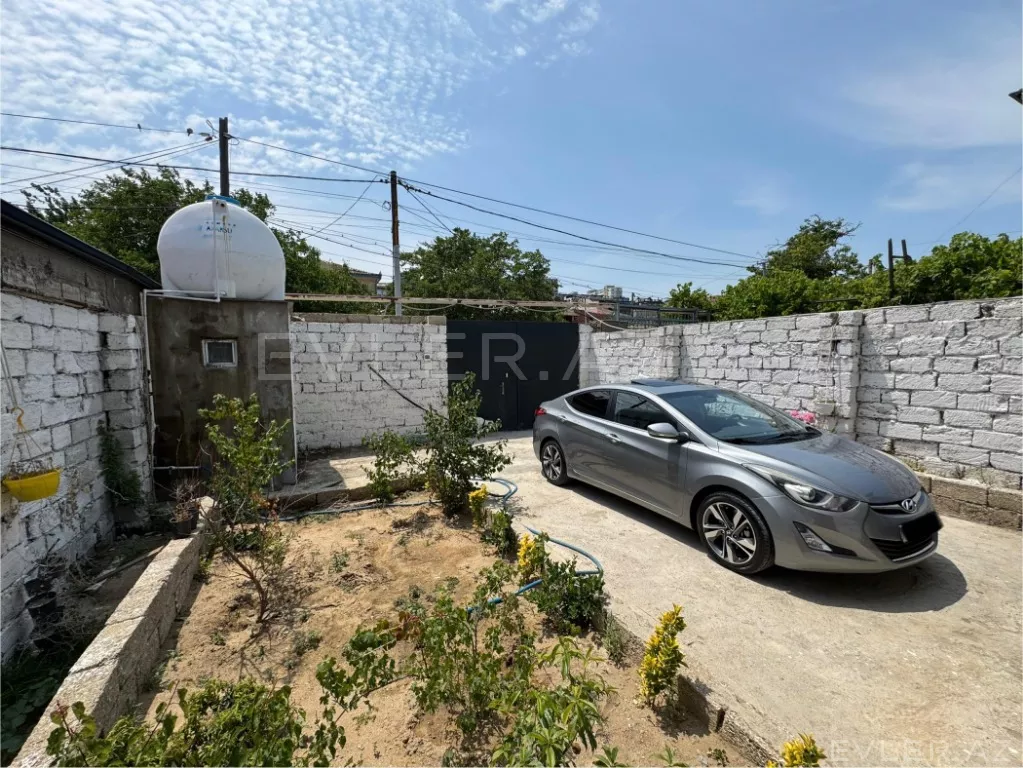 Satılır, həyət evi/villa