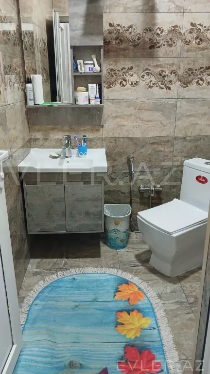 Satılır, həyət evi/villa