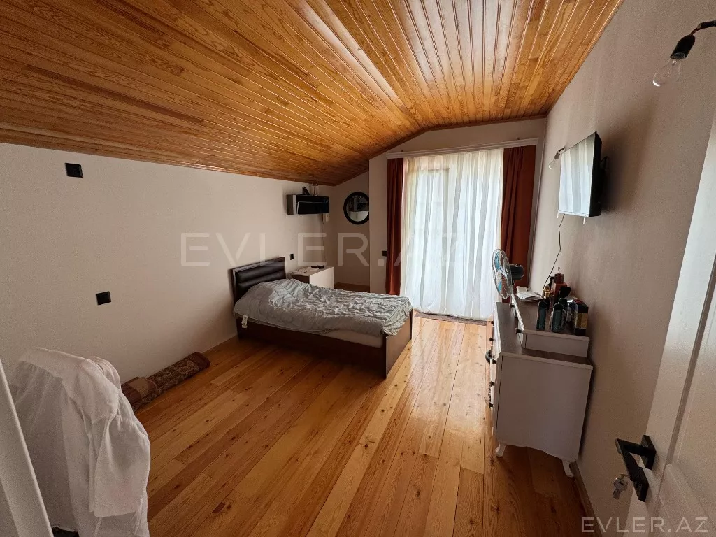 Satılır, həyət evi/villa