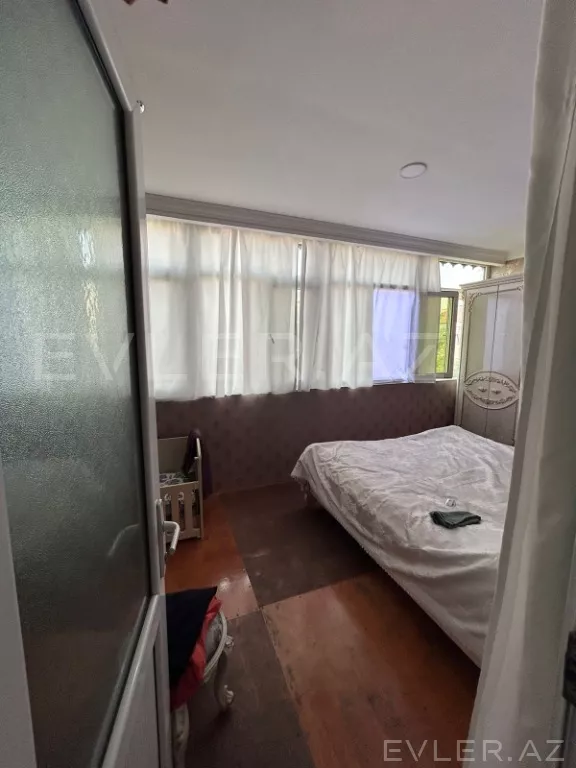 Satılır, həyət evi/villa