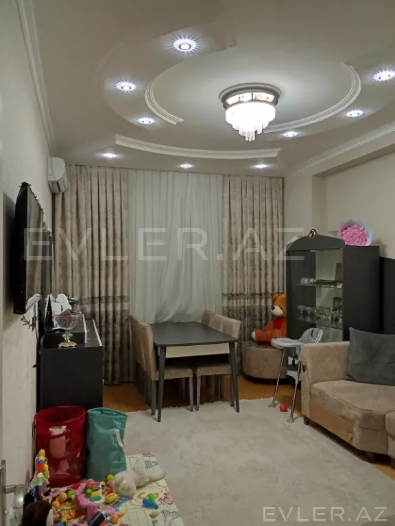 Satılır, yeni tikili
