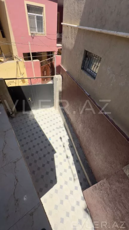 Satılır, həyət evi/villa