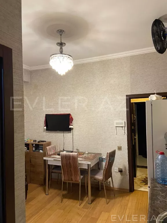 Satılır, yeni tikili