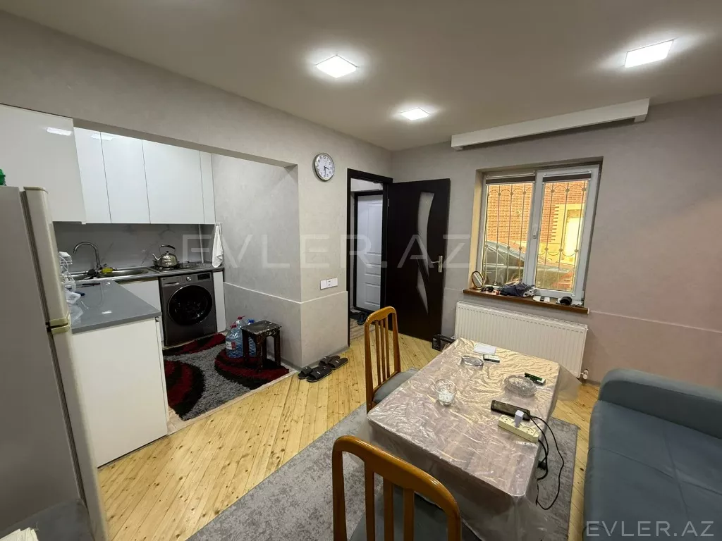 Satılır, həyət evi/villa
