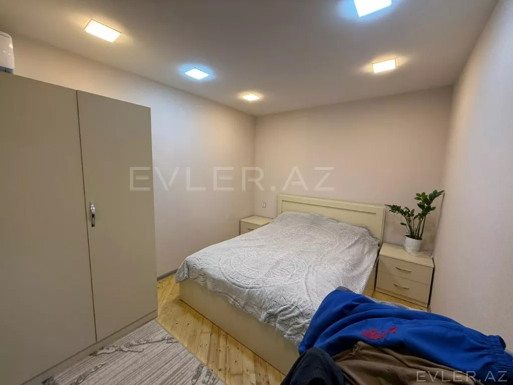 Satılır, həyət evi/villa