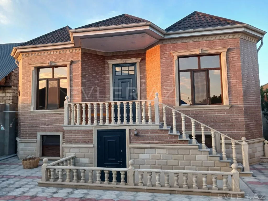 Satılır, həyət evi/villa