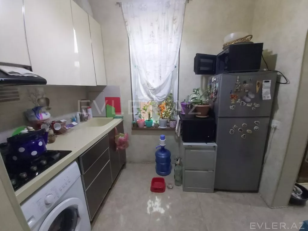Satılır, həyət evi/villa