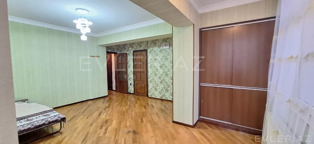 Satılır, yeni tikili