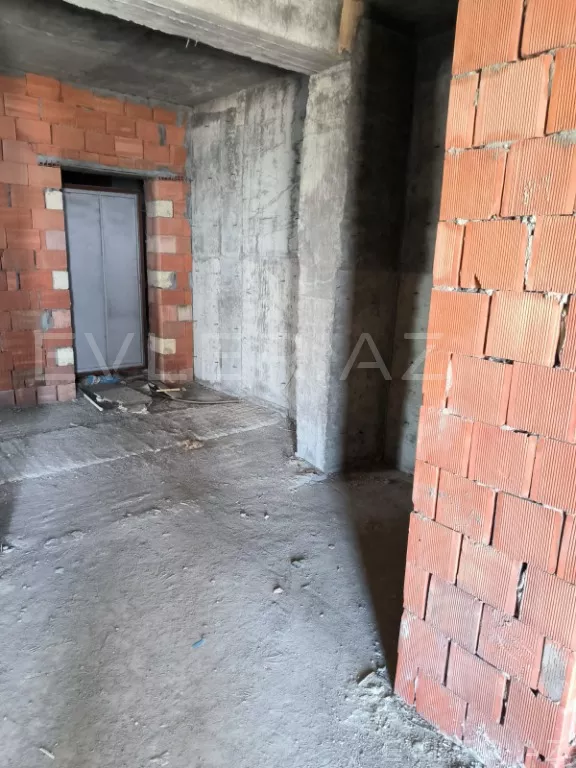 Satılır, yeni tikili