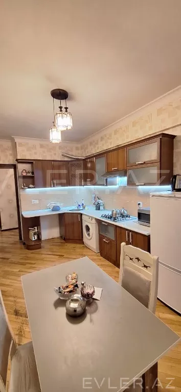 Satılır, yeni tikili