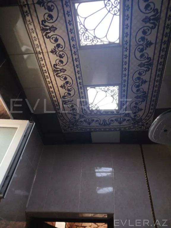 Satılır, həyət evi/villa