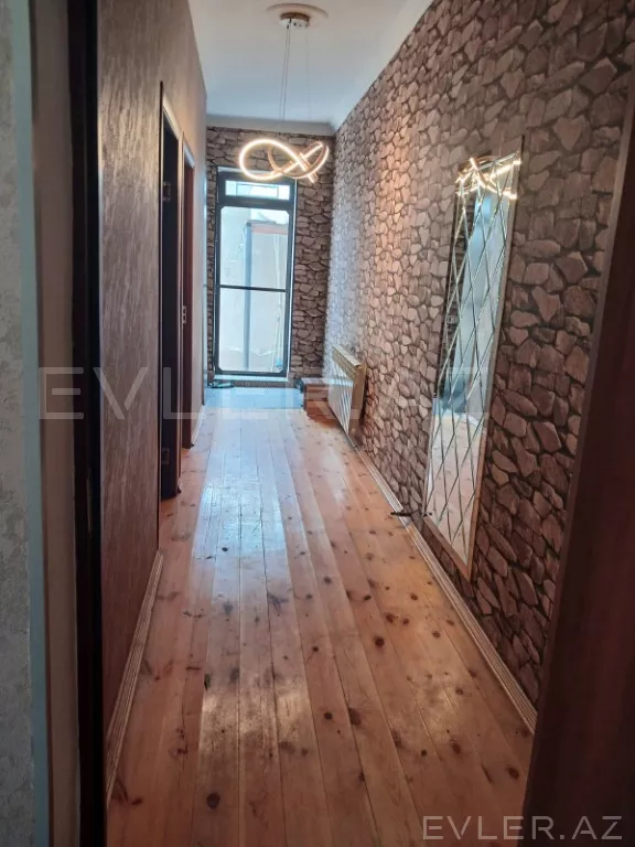 Satılır, həyət evi/villa