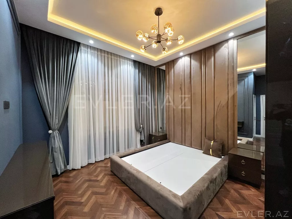 Satılır, həyət evi/villa