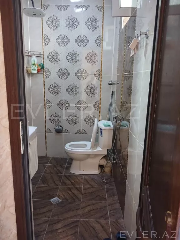Satılır, həyət evi/villa